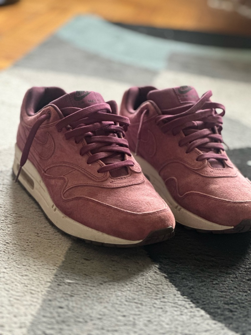 Men’s  Suede Casual Sneakers in Dusty Rose - Comfort Lace-Up